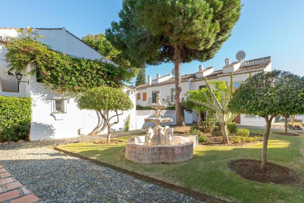 Benamara Gardens Apartment Εστεπόνα Εξωτερικό φωτογραφία