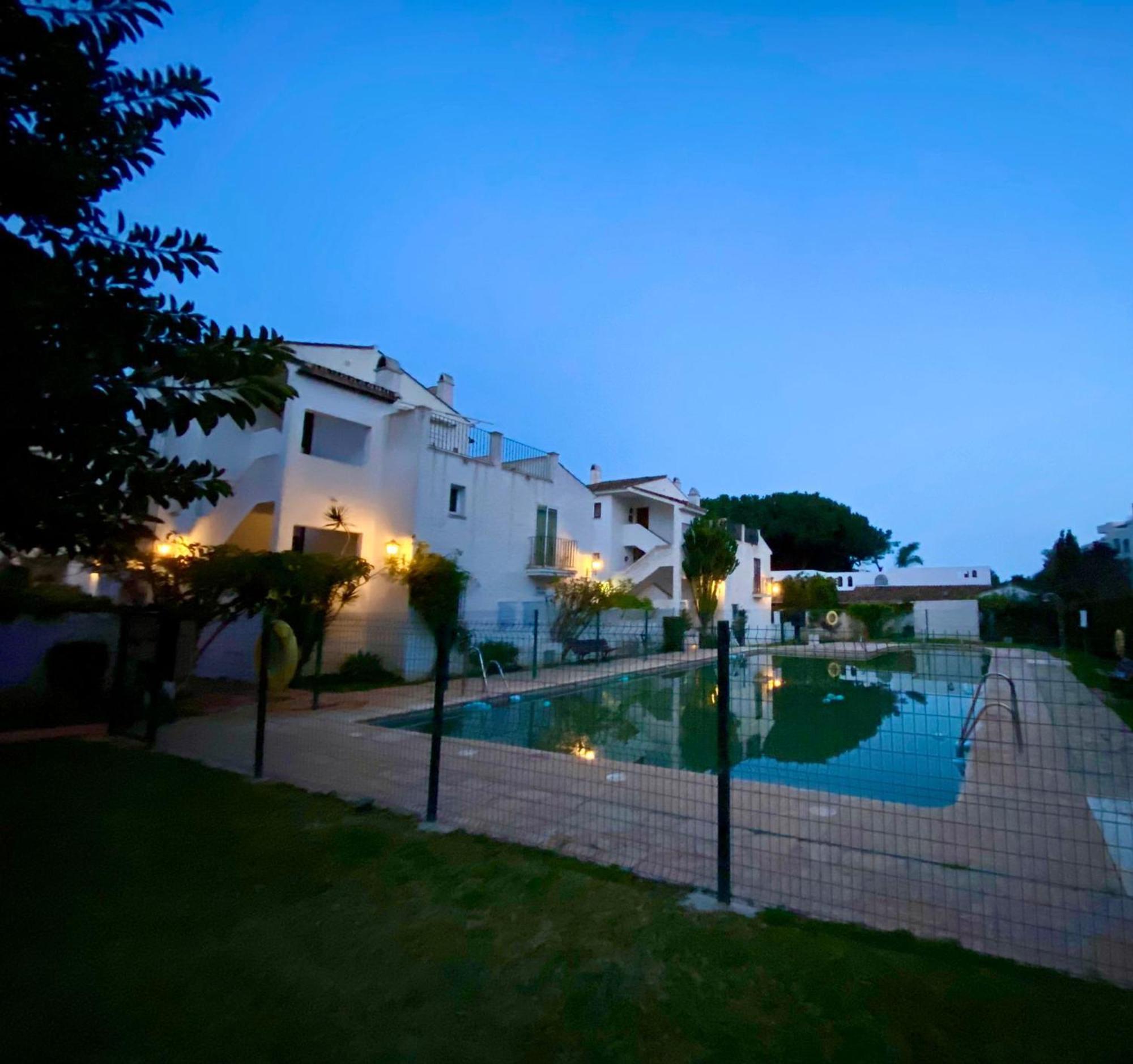 Benamara Gardens Apartment Εστεπόνα Εξωτερικό φωτογραφία